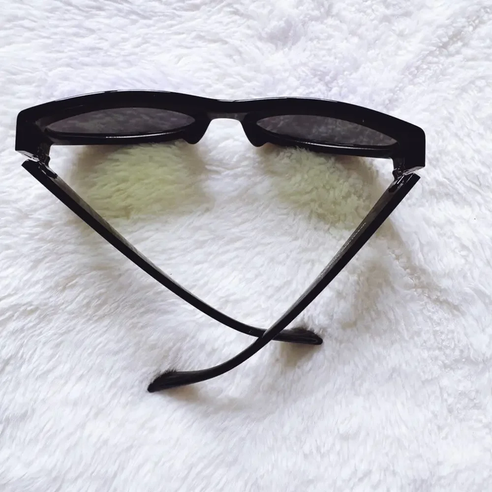 Faye Mirrored Purple with Black Rim Sunglasses - Picture 14 of 16
